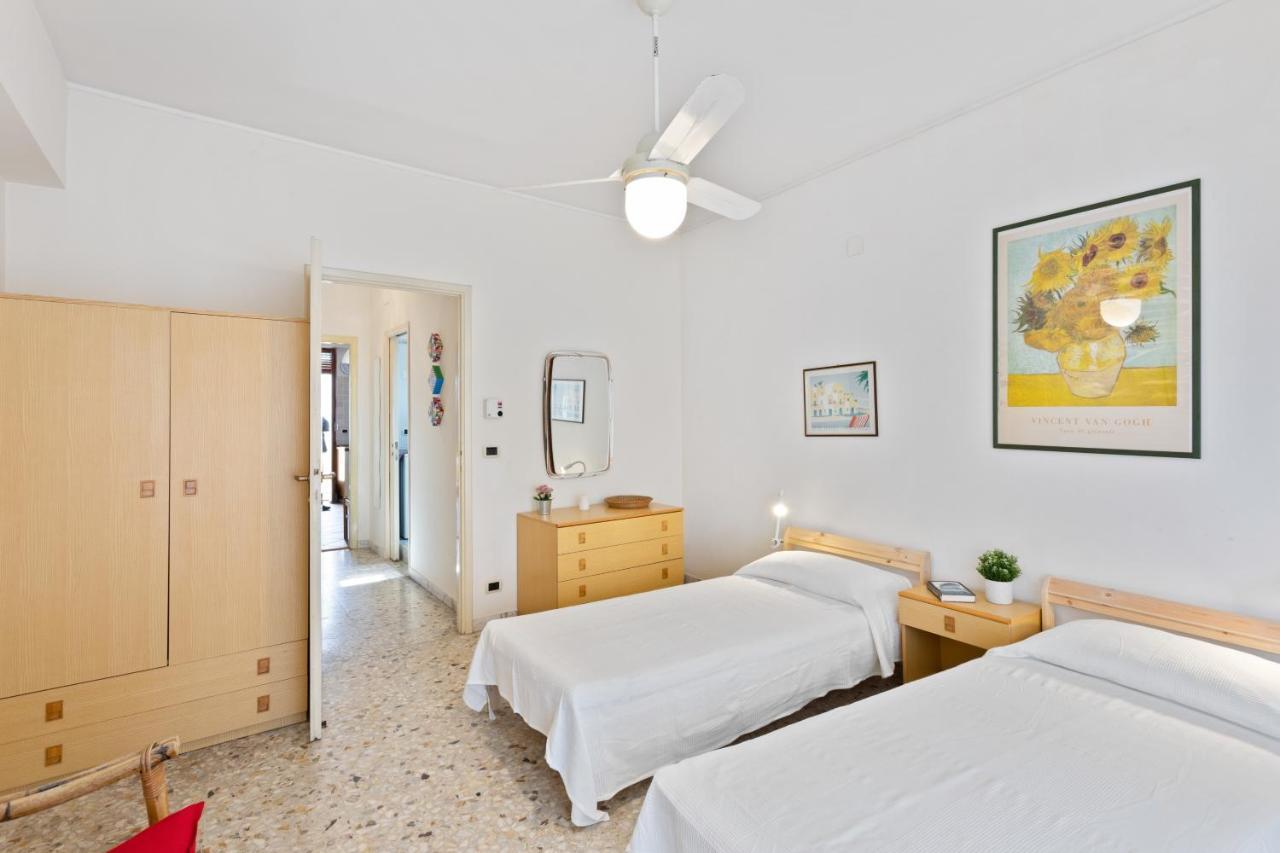 Aci Castello Seaview Apartment With Parking Exterior photo